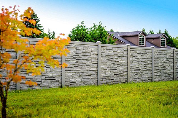 Image for The Benefits of Simulated Wood and Rock Fences