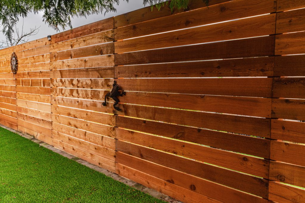 Horizontal Cedar Fencing - Rick's Custom Fencing & Decking